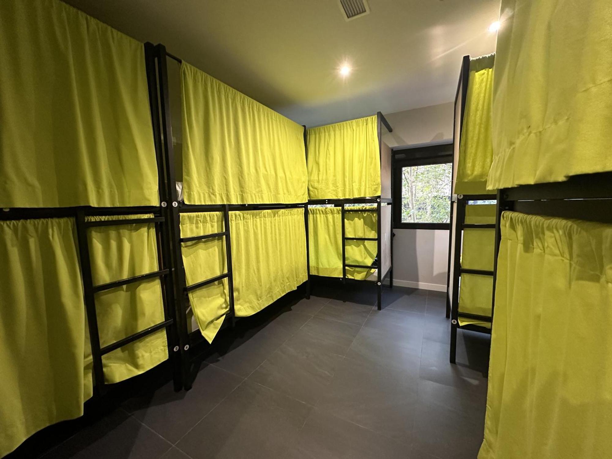 Madriz Hostel Eksteriør billede