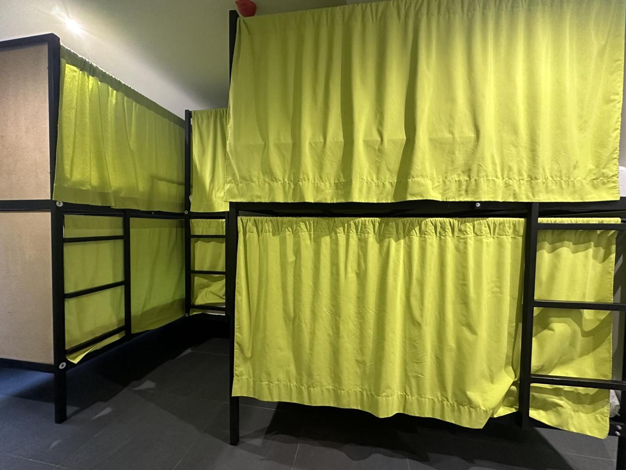 Madriz Hostel Eksteriør billede